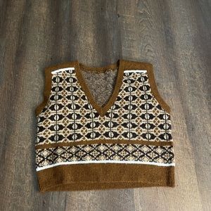 brown print vest